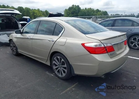 2015 Honda Accord Sport z USA, uszkodzony, nr VIN 1HGCR2F57FA146773